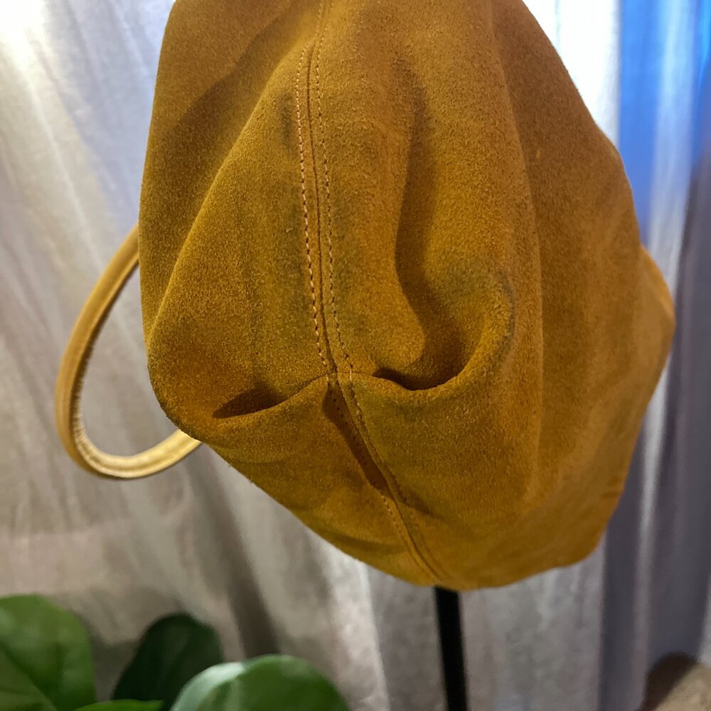NINE WEST hobo‎ bag golden suede good condition silver hardware medium preppy - Picture 5 of 12